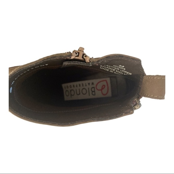 Blondo Nivada Leather Waterproof Ankle Bootie 9.5 Taupe Olive - Picture 5 of 8